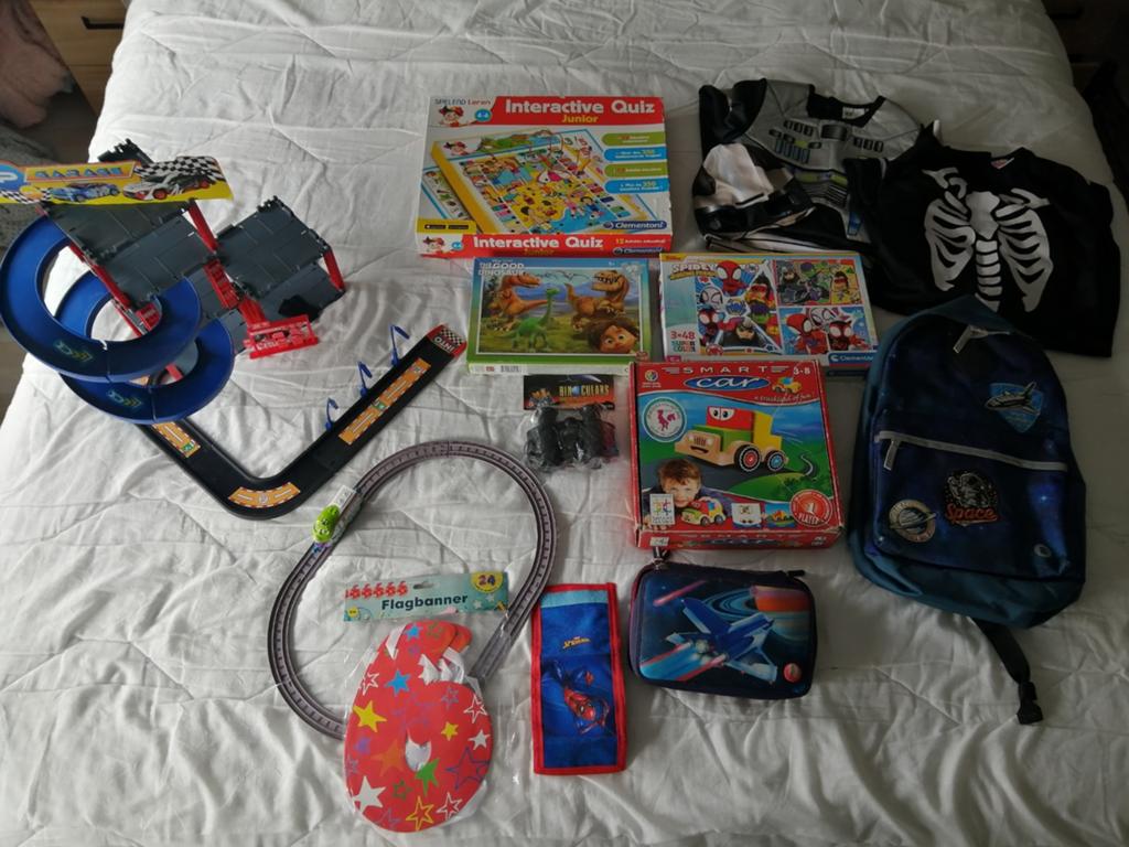 Speelgoedpakket: garage, spellen, verkleedkleding, Ophalen of Verzenden, Gebruikt, Jongen of Meisje