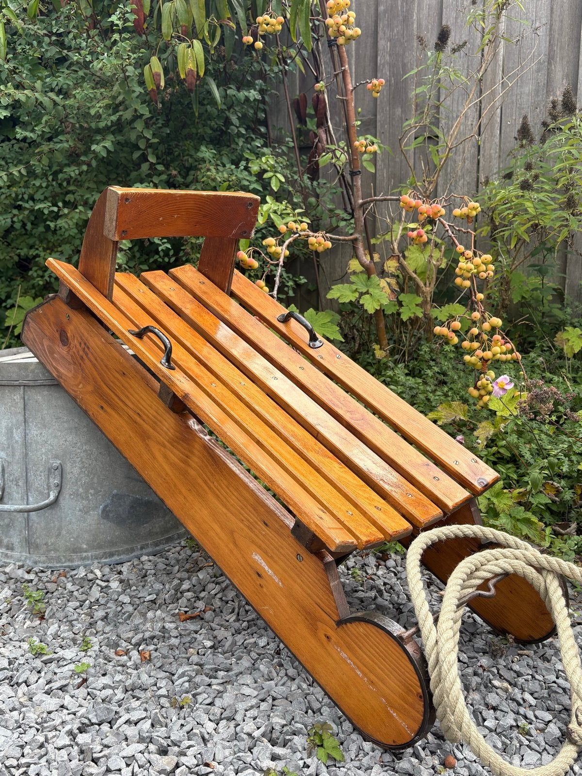 Antieke decoratieve houten slee met rugleuning, Ophalen, Rugleuning, Gebruikt, Hout
