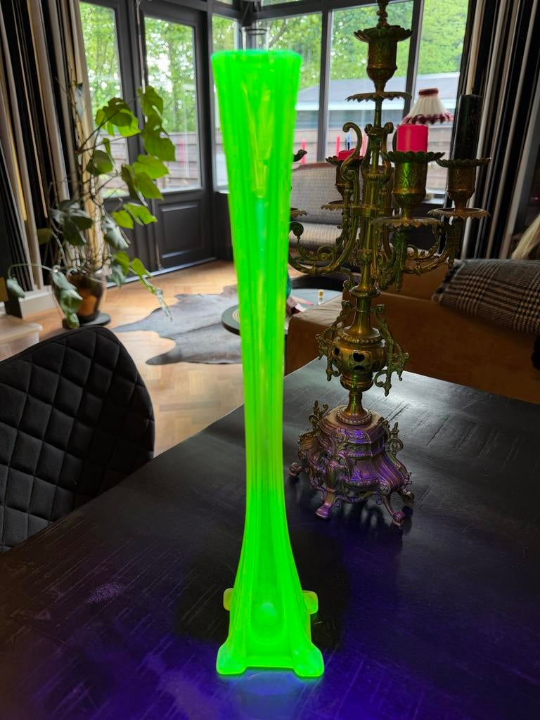 Vintage Uranium Glas Vaas - 40cm Hoog, Ophalen of Verzenden
