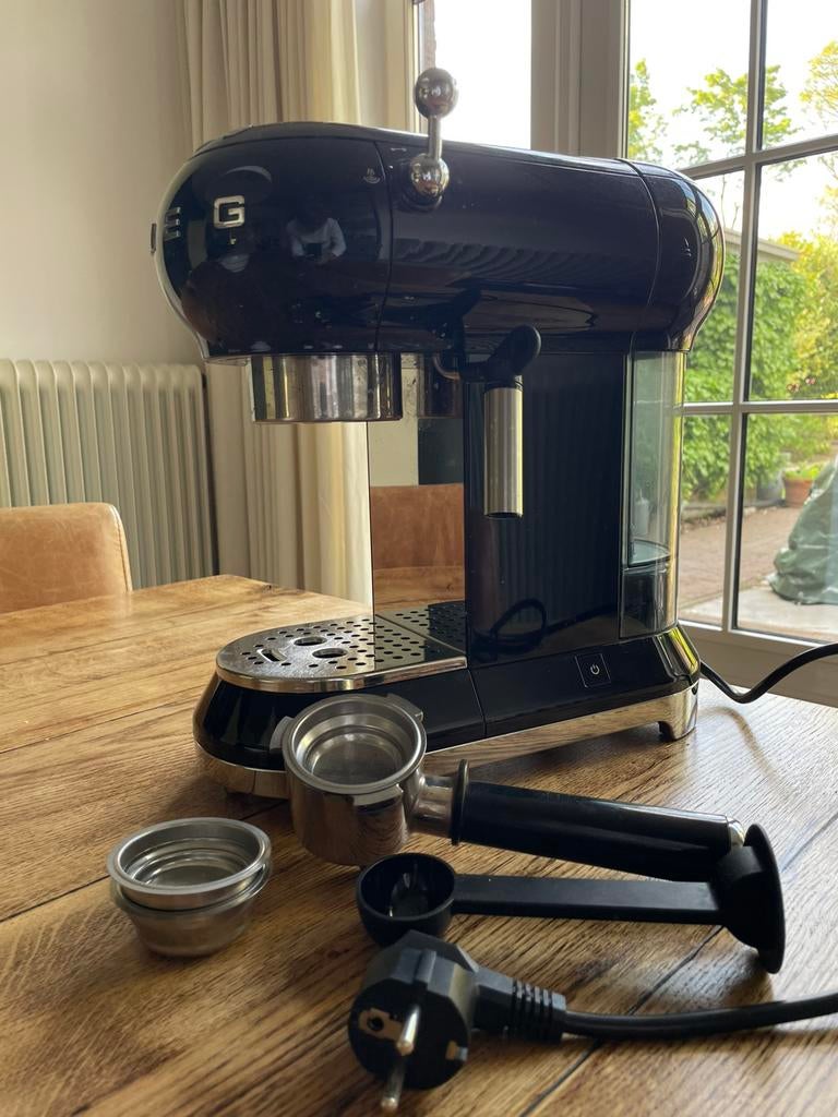 Espresso SMEG koffiezet apparaat, Witgoed en Apparatuur, Koffiezetapparaten, Ophalen of Verzenden, Zo goed als nieuw, Koffiemachine