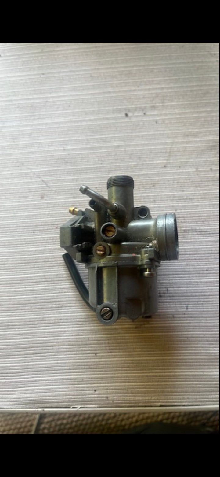 Orginele peugeot carb 2t, Fietsen en Brommers, Brommeronderdelen | Scooters, Zo goed als nieuw, Yamaha, Ophalen of Verzenden