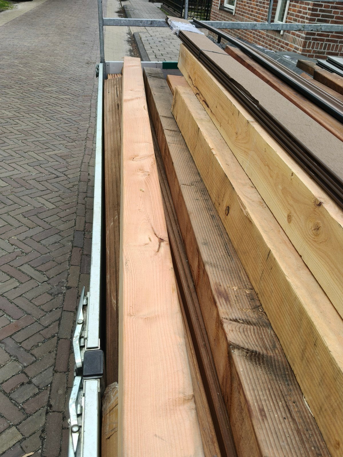 Diverse partij houten balken en planken, Gebruikt, Ophalen of Verzenden, Balk, Vuren