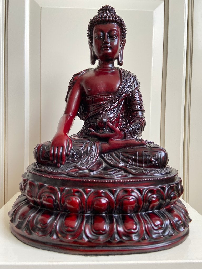Boeddha Shakyamuni van hars Afmetigen  29 x 23 x 58cm., Gebruikt, Ophalen of Verzenden, Kunststof, 58 cm