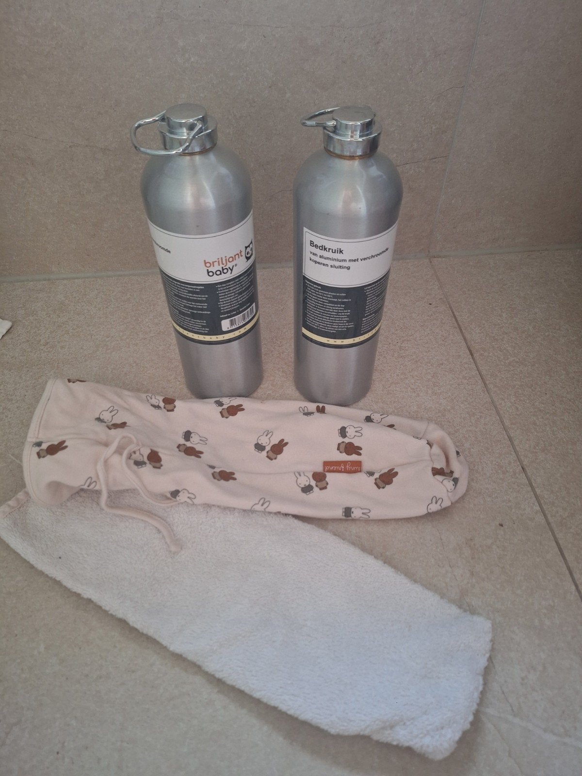 Biljant baby kruik 2 stuks met hoes, Kinderen en Baby's, Badjes en Verzorging, Ophalen of Verzenden