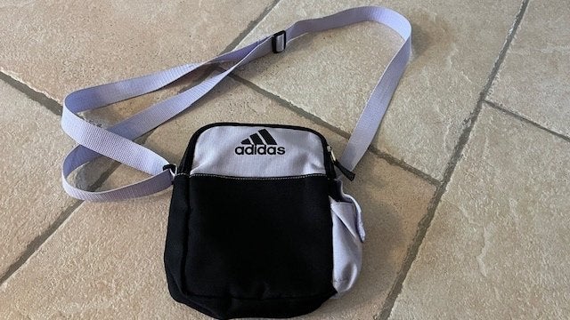 Adidas schoudertasje, tasje 22x17 cm, Ophalen of Verzenden, Gebruikt