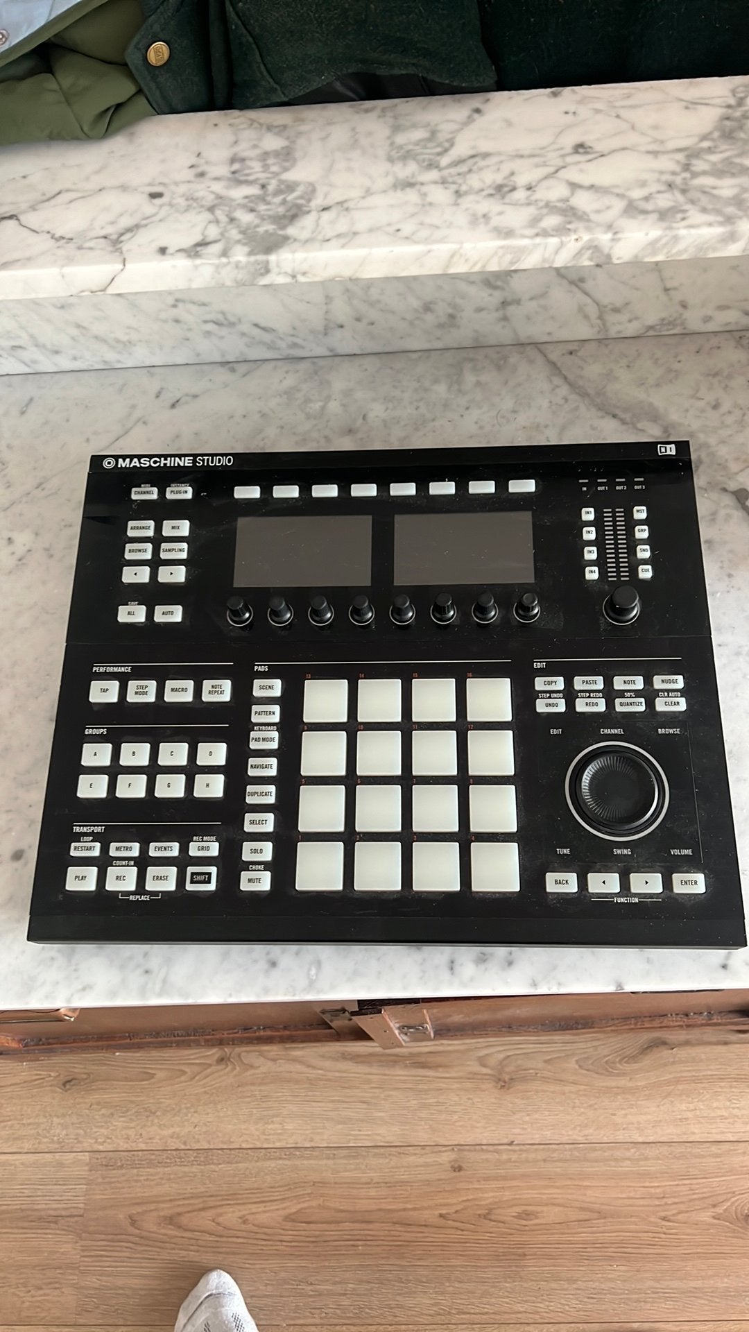 Native Instruments Maschine Studio, Muziek en Instrumenten, Ophalen, Zo goed als nieuw