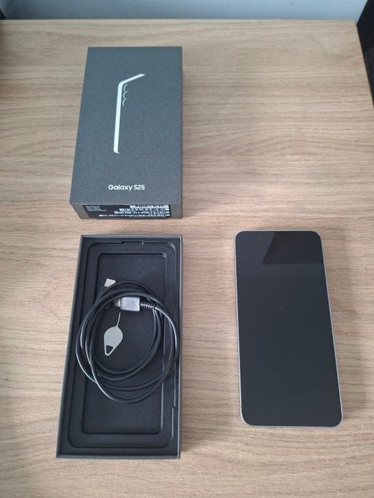 Samsung Galaxy S25 128GB Silver Shadow, Overige modellen, Ophalen of Verzenden, Zo goed als nieuw, Zonder simlock