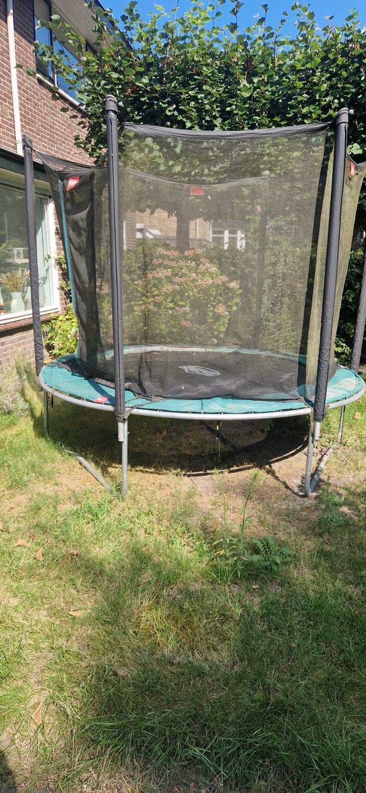 Berg trampoline 240 doorsnede, Ophalen, Gebruikt