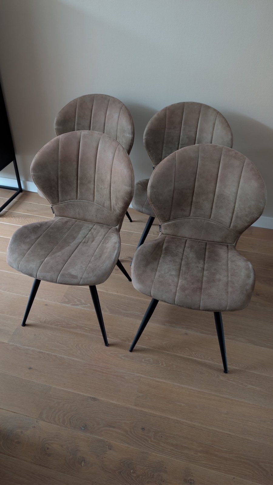 4 groene eettafelstoelen – stoffen bekleding & metalen poten, Huis en Inrichting, Stoelen, Ophalen, Overige kleuren, Zo goed als nieuw