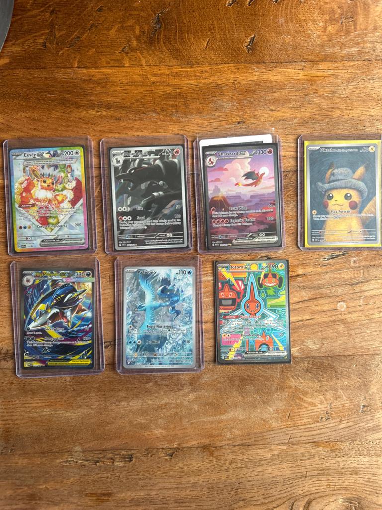 Pokémon kaarten - Eevee, Charizard, Pikachu en meer, Ophalen, Nieuw, Meerdere kaarten