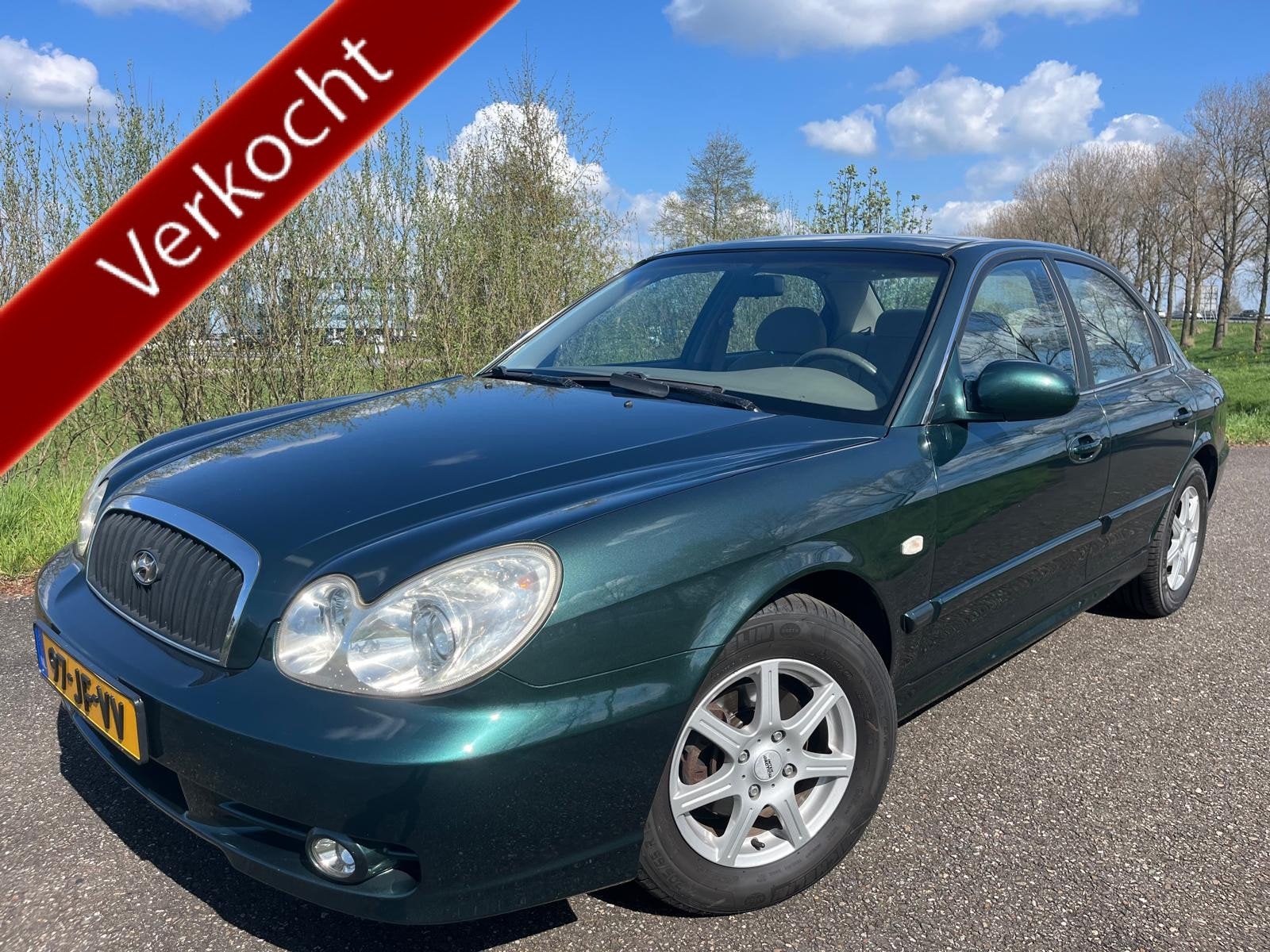 Hyundai Sonata 2.0i Dynamic (bj 2002, automaat), Auto's, Gebruikt, 4 cilinders, Automatische klimaatregeling, Sedan