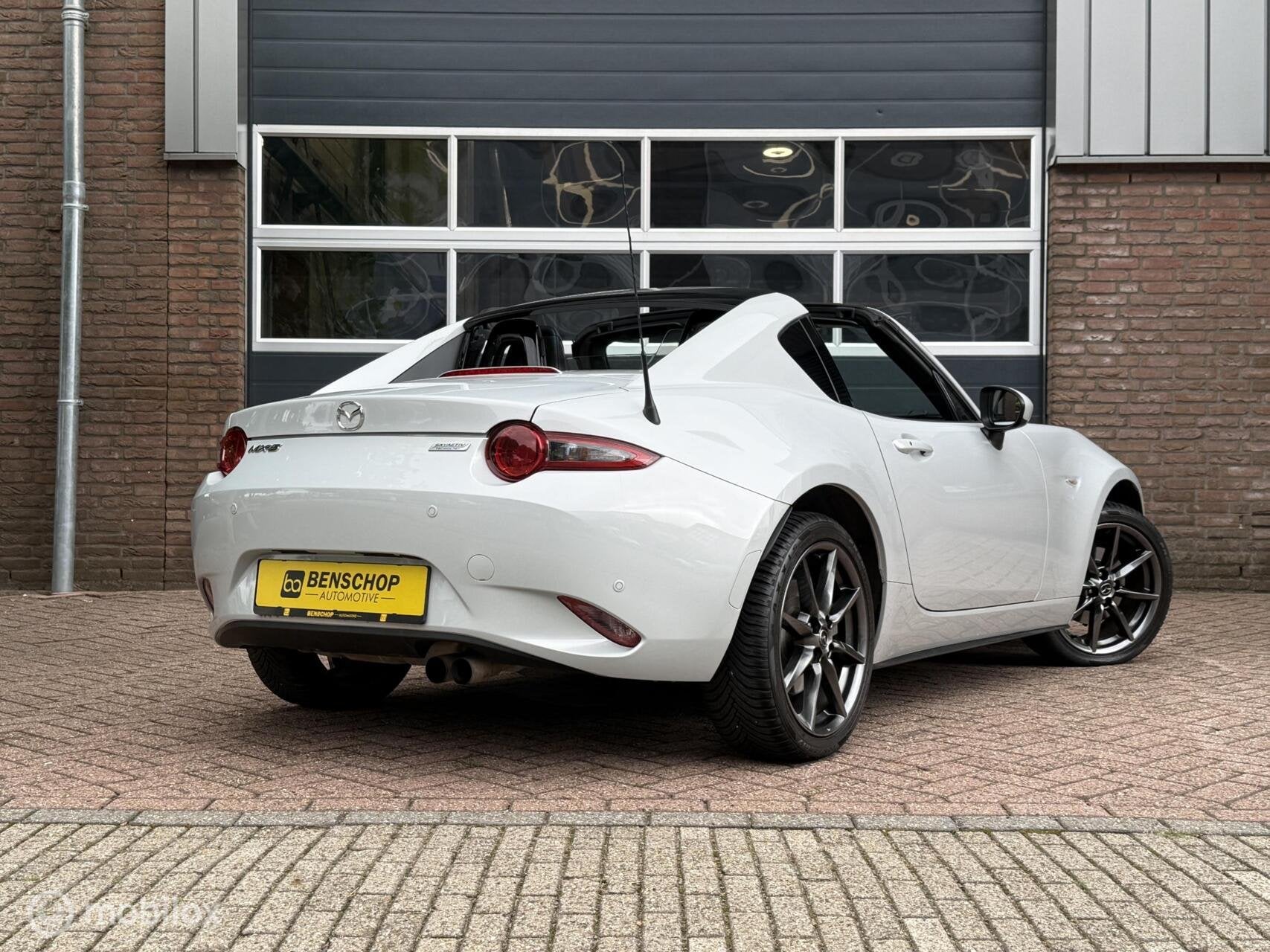 Mazda MX-5 RF 2.0 SkyActiv-G 160 GT-M Automaat Leer Navi Bos, Automaat, 1998 cc, Achterwielaandrijving, Zwart
