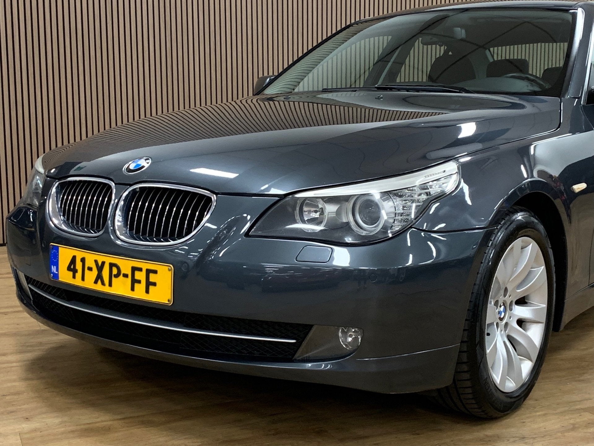 BMW 5-serie 530i Executive|Navigatie|Carplay|Airco|, Auto's, Dealer onderhouden, Gebruikt, Zwart, 2000 kg