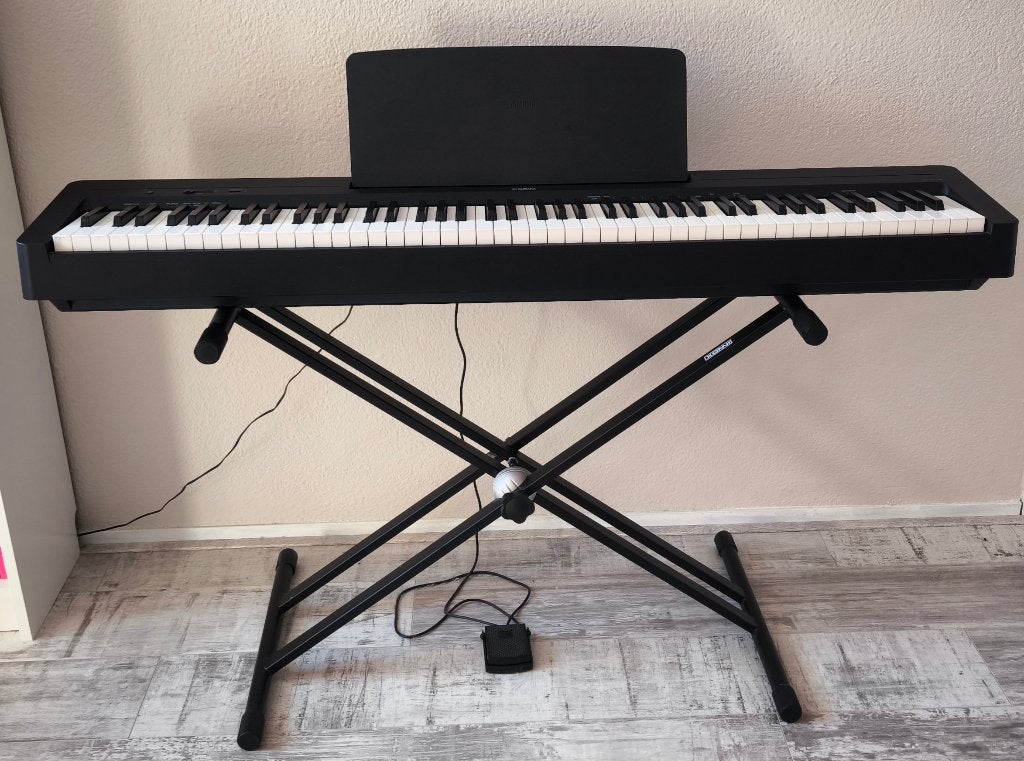 Yamaha P-145BT digitale piano: Bluetooth, standaard, Muziek en Instrumenten, Ophalen, 88 toetsen, Yamaha, Zo goed als nieuw