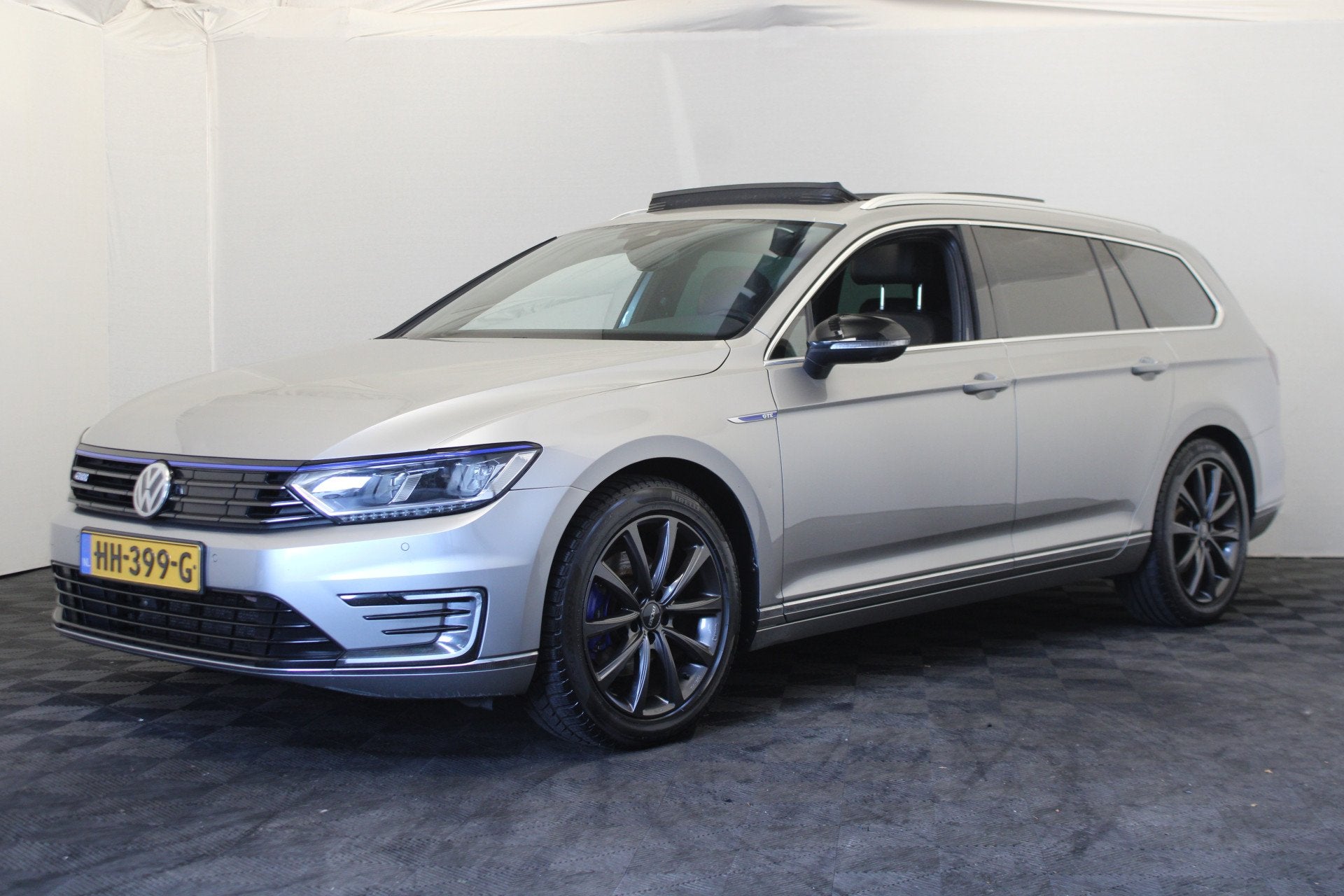 Volkswagen Passat Variant 1.4 TSI GTE Highline (bj 2015), Auto's, Gebruikt, 4 cilinders, Hybride Elektrisch/Benzine, 1600 kg