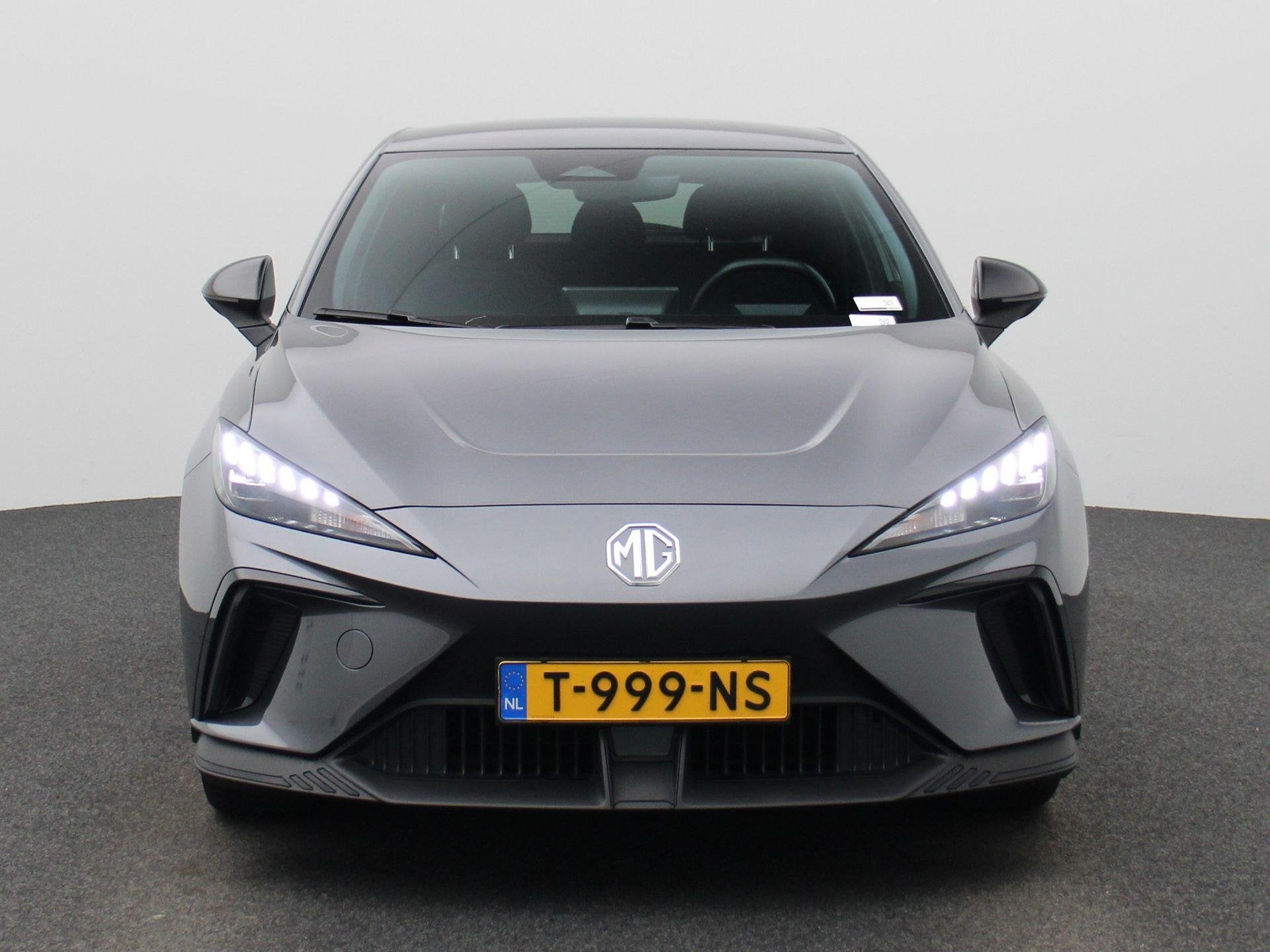 MG 4 Long Range Comfort 64 kWh | CarPlay | Led Koplampen | A, Auto's, Automaat, 12 maanden, Achterwielaandrijving, Gebruikt