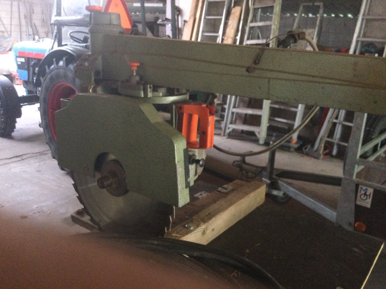 Afkortzaag DeWalt, Doe-het-zelf en Verbouw, Gereedschap | Zaagmachines, Ophalen, Gebruikt, Afkortzaag, 30 tot 70 mm