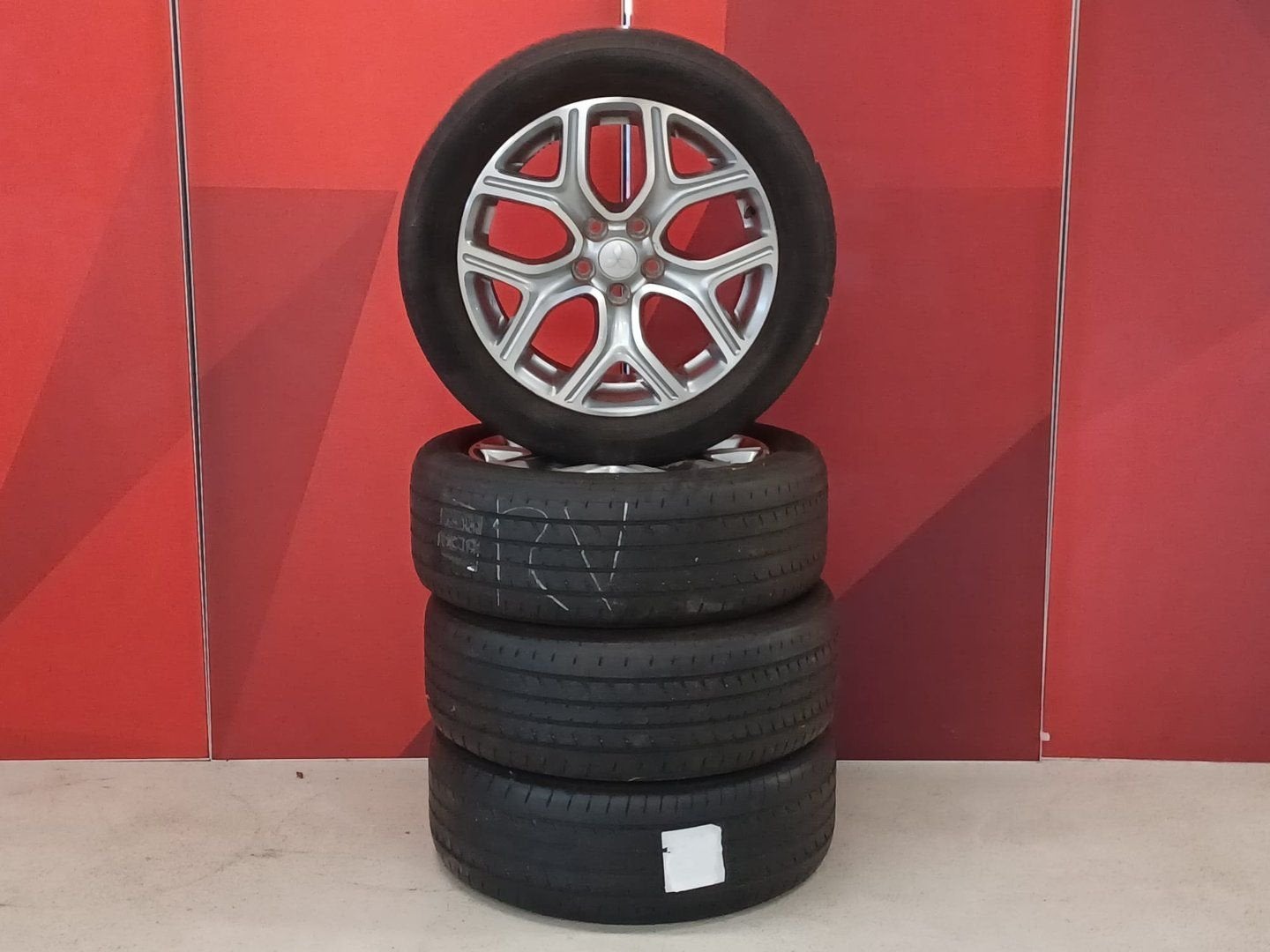 18" Mitshubishi Velgen Zomerbanden 5x115, 18 inch, Gebruikt, -, -