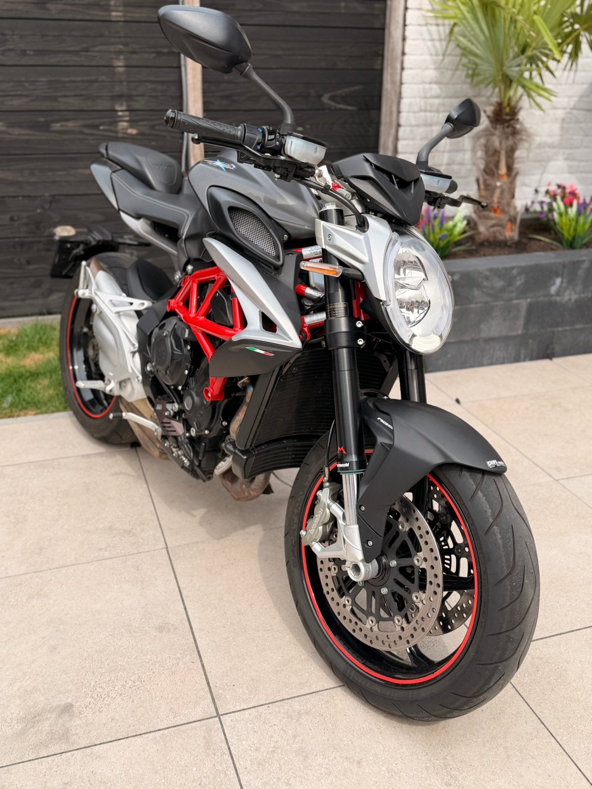 MV Agusta brutale 800 2017 kmter:23986, Motoren, Particulier, Naked bike