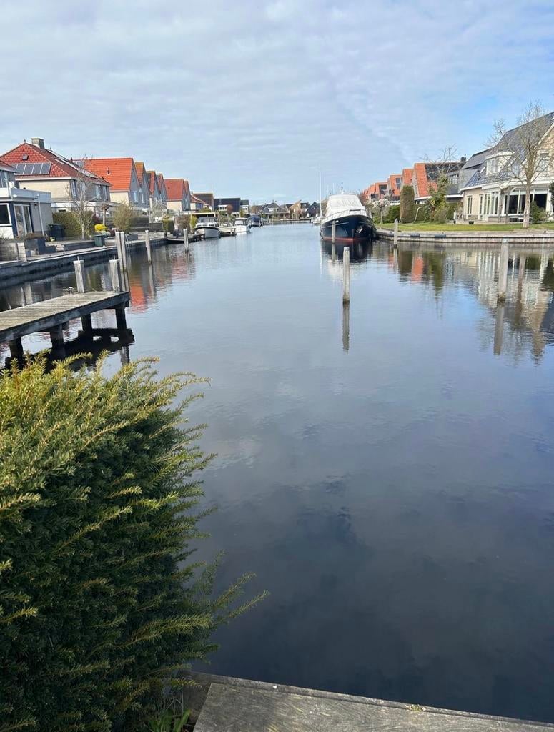 Ligplaats te huur in Lemmer (12.2x3.5m) tot okt 2026, Watersport en Boten, Lente, Buiten