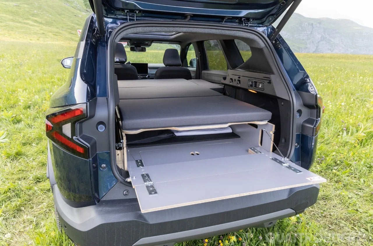 Dacia Bigster Sleep Pack - Kampeerbed voor SUV, Ophalen, Nieuw