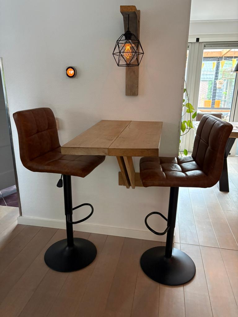Industriele Eiken houten bar met barkruk(ken) cognac, Ophalen, Gebruikt