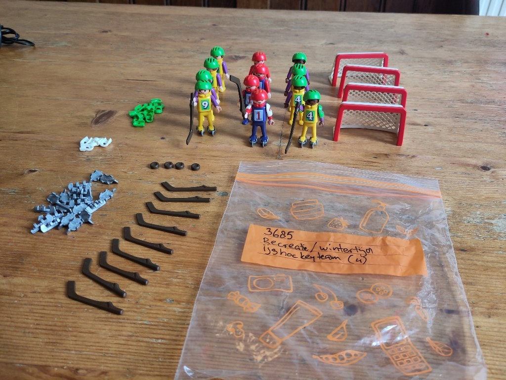Playmobil 3685 IJshockey kinderen (4x), Kinderen en Baby's, Speelgoed | Playmobil, Complete set, Ophalen of Verzenden, Zo goed als nieuw