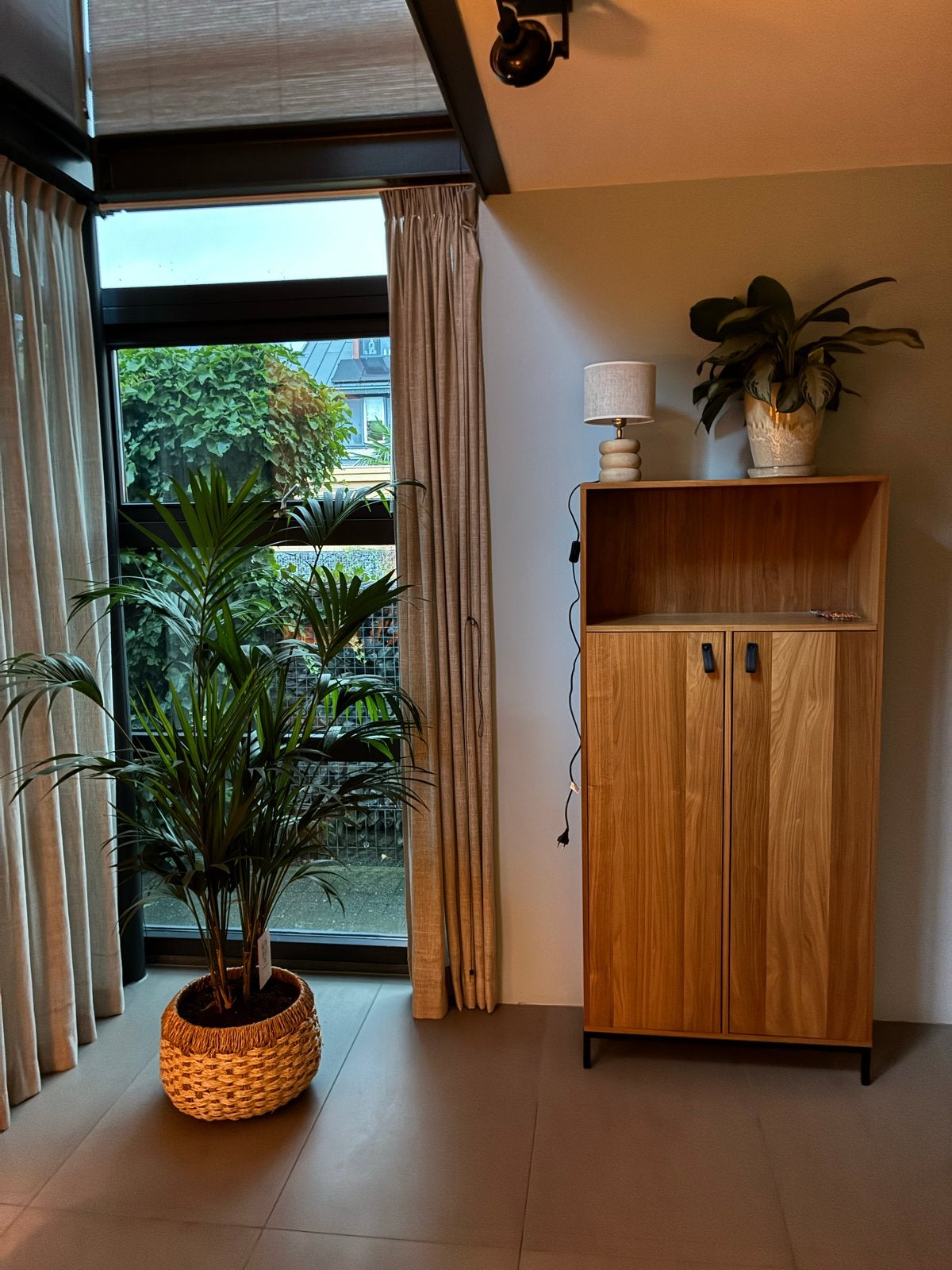 VT Wonen Bookazine kast - 81x35x173cm