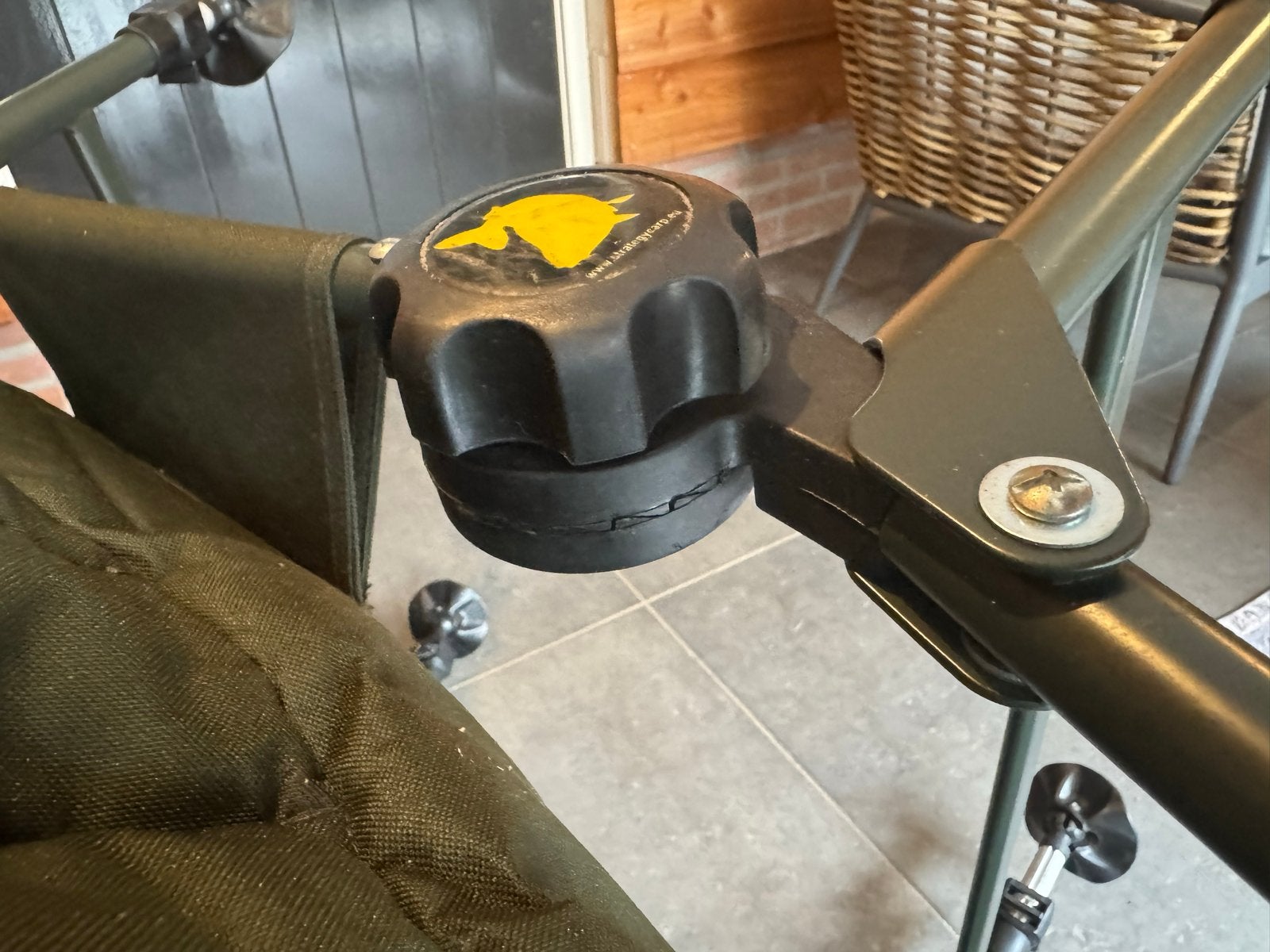 Comfortabel stretcher voor karpervissen, Ophalen, Gebruikt