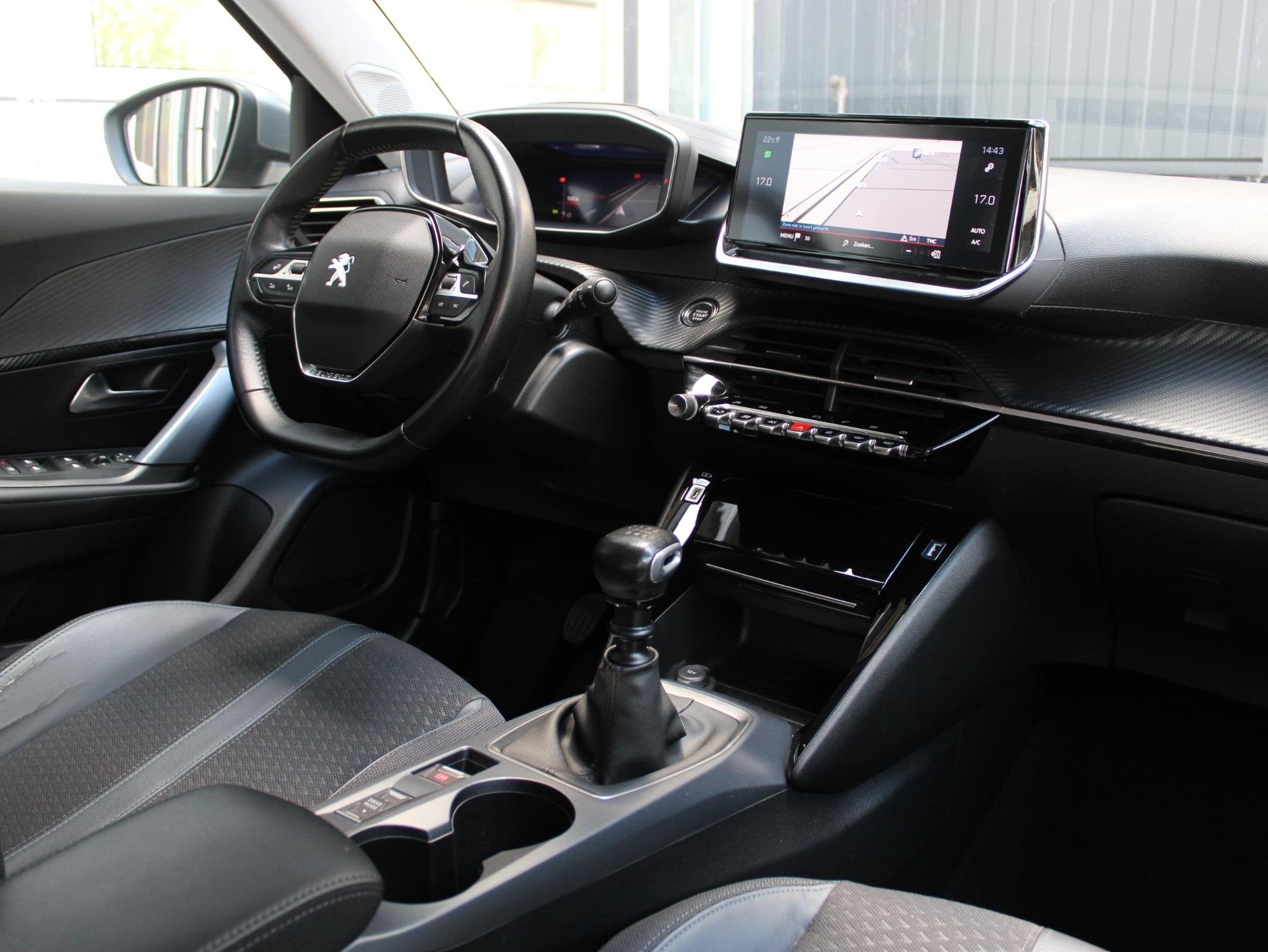 Peugeot 2008 1.2T 100 Allure | Camera/Navi/Climate, Auto's, Peugeot, 12 maanden, Gebruikt, Euro 6, 1199 cc