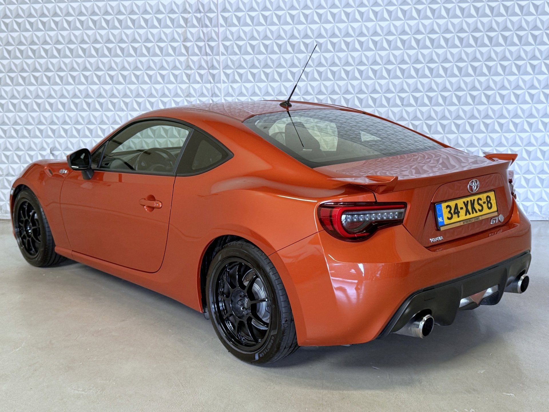 Toyota GT86 2.0 D-4S met een TIKKENDE MOTOR! 187.000km (2012, Auto's, 13 km/l, Achterwielaandrijving, Gebruikt, 4 stoelen