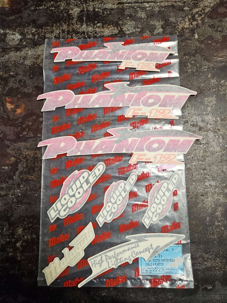 Stickerset Malaguti f12 - Phantom Orgineel Paars - geel NOS, Overige typen, Niet ingevuld, Nieuw, Ophalen of Verzenden
