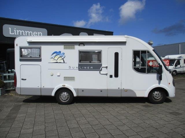 Knaus Sunliner, Caravans en Kamperen, Campers, Rijksweg 49 B
1906 BD  Limmen, NL, Ringverwarming, Info@acc-service.nl, Bedrijf