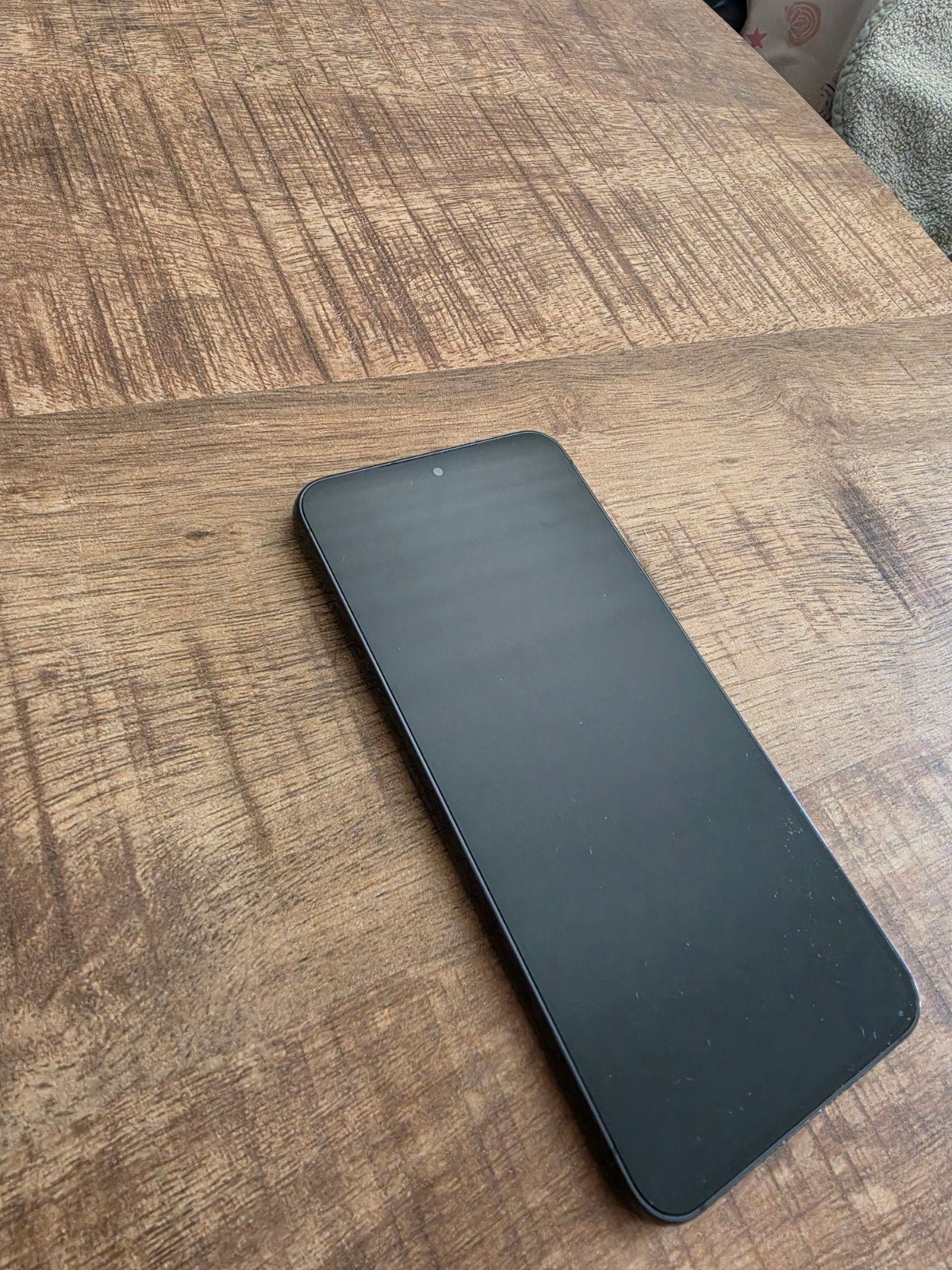 Foto 2 van Samsung Galaxy S23 256 GB zwart + Hoesje Zwart