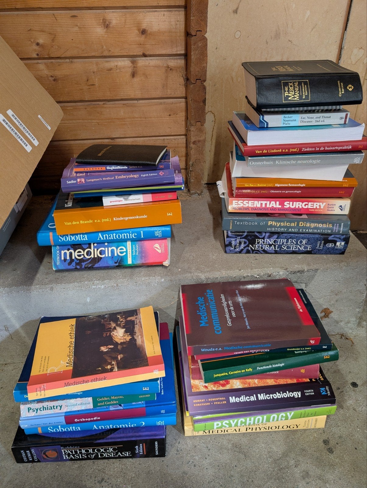 Grote collectie medische studieboeken (HBO/WO), HBO, Beta, Diverse auteurs (o.a. Sobotta, Van den Brande, Wouda), Ophalen