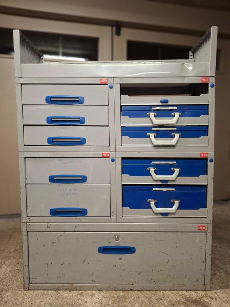 Zevim Bedrijfswageninrichting met lades en koffers, Ophalen, Gebruikt
