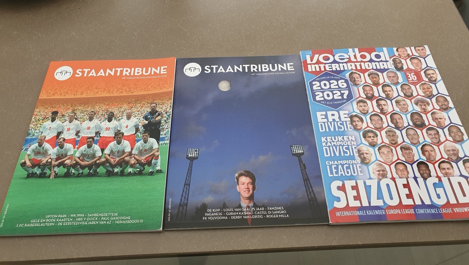 Staantribune #66 en #67, VI seizoengids 26/27, Ophalen of Verzenden, Buitenlandse clubs, Poster, Plaatje of Sticker