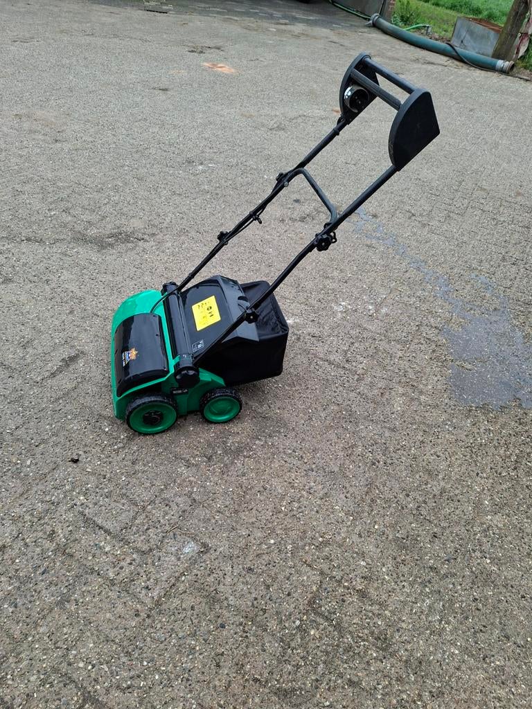 Elektrische  verticuteer machine met opvangzak, Ophalen of Verzenden, Gebruikt, Elektrisch, Onbekend