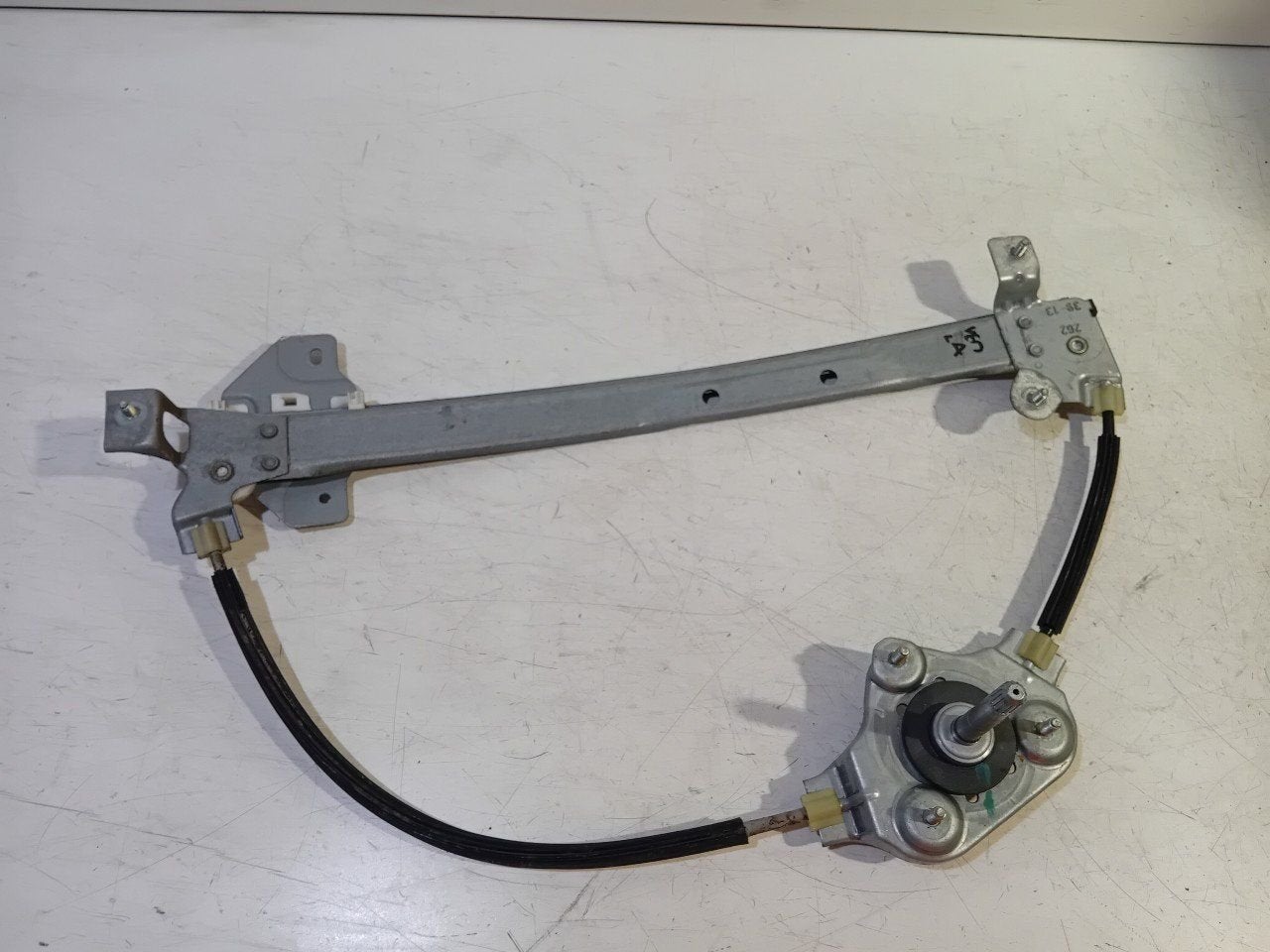 Raammechaniek links achter Renault Zoé, Onderdelen@venauto.nl, Van der Ven Autorecycling B.V., Gebruikt, Ettenseweg 76, 4706 PB Roosendaal, The Netherlands