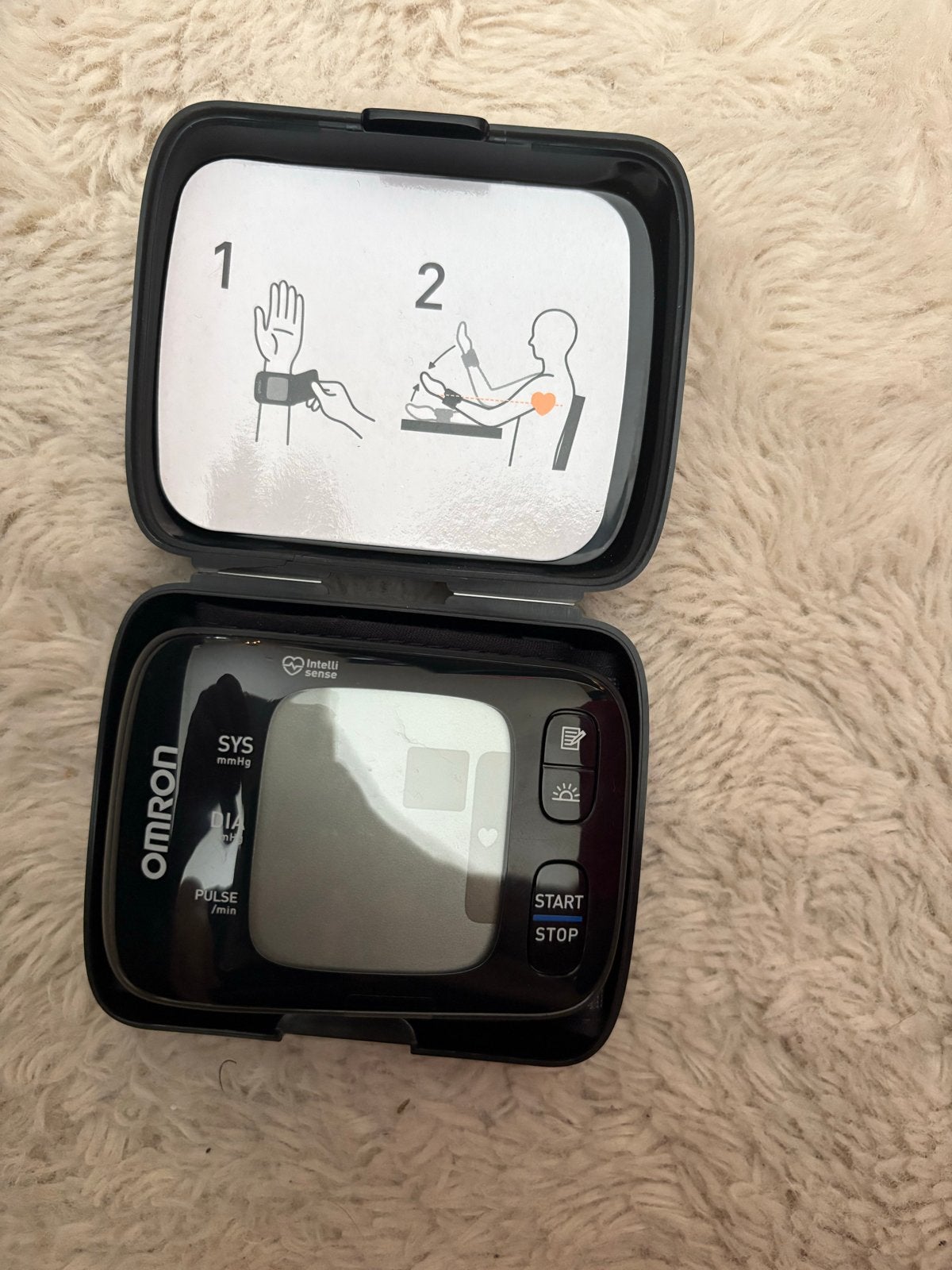 Omron Bloeddrukmeter - Ongebruikt in doos, Ophalen of Verzenden, Nieuw, Overige typen
