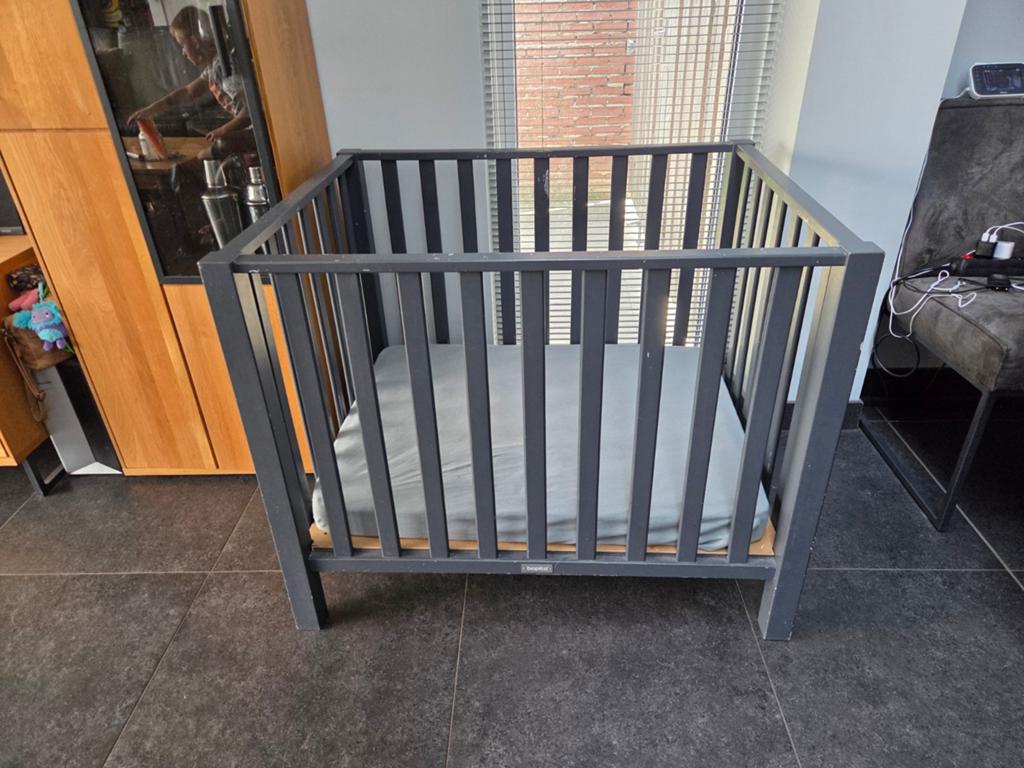Bopita box met matras - Antraciet, Kinderen en Baby's, Boxen, Ophalen, Gebruikt, Rechthoekig, In hoogte verstelbaar