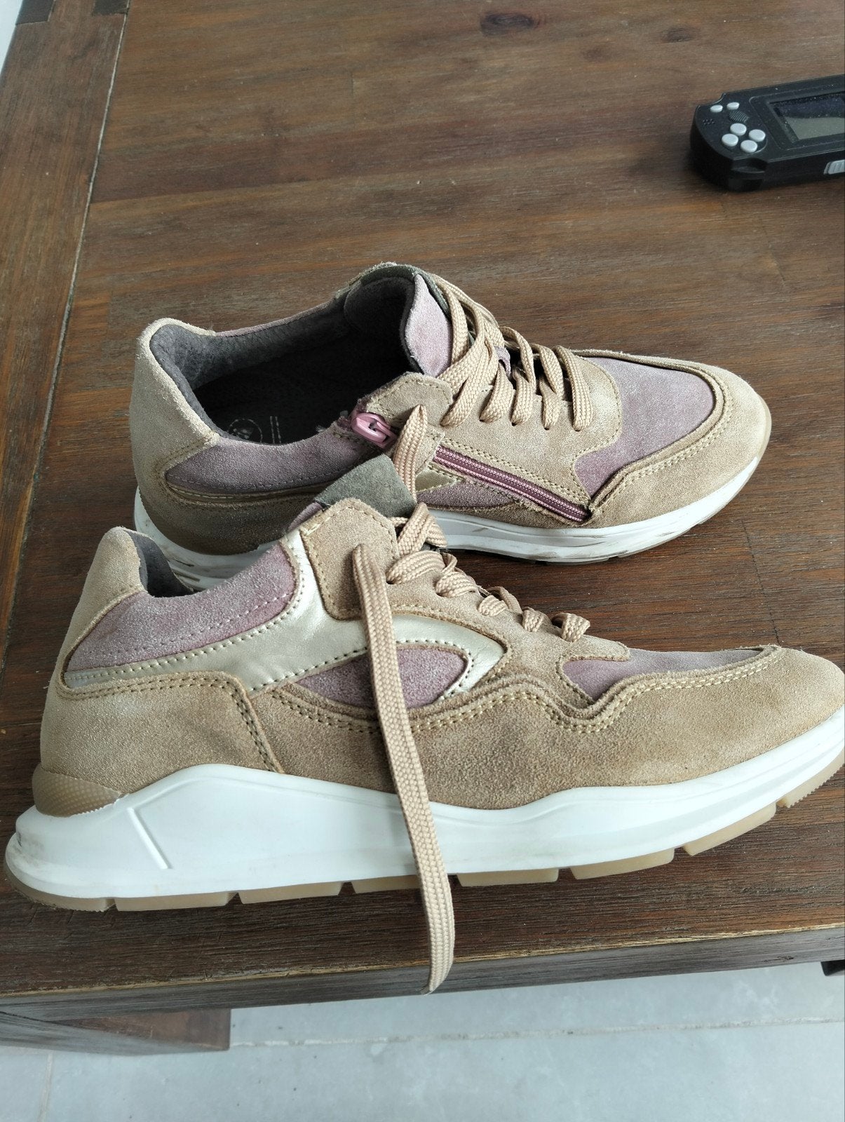 suède leren sneakers schoenen maat 37, Ophalen of Verzenden, Zo goed als nieuw, Bruin, Boots