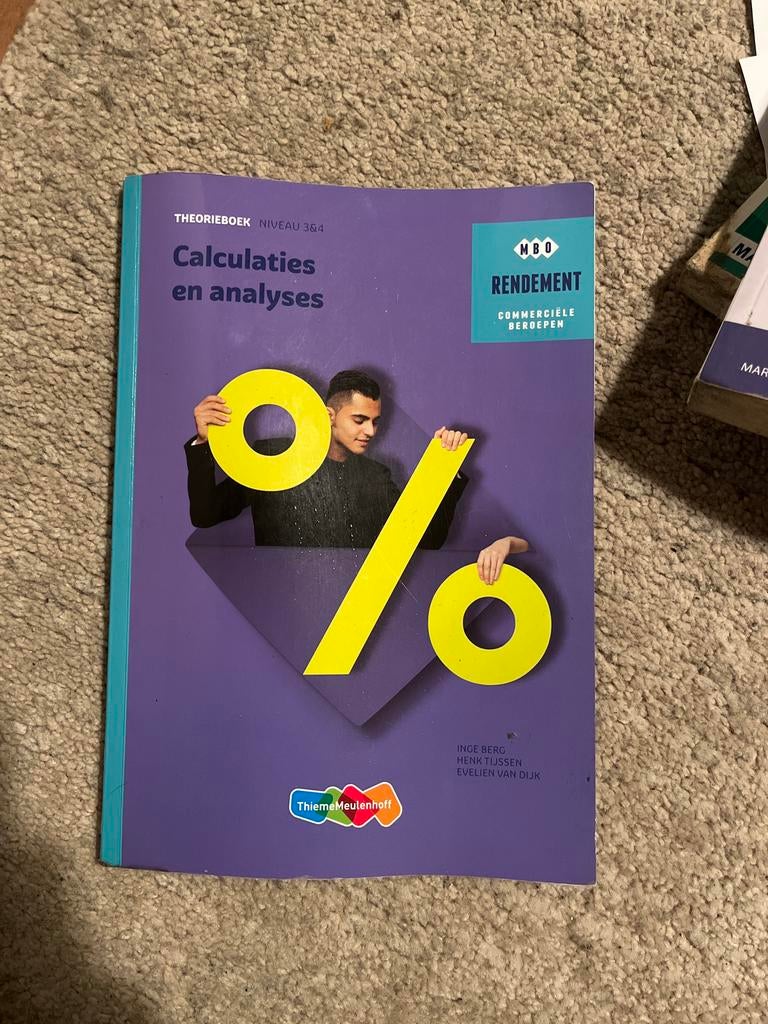 Schoolboek Calculaties en Analyses MBO Rendement, Boeken, Schoolboeken, Ophalen of Verzenden, Gelezen, Overige niveaus, Bedrijfseconomie of M&O
