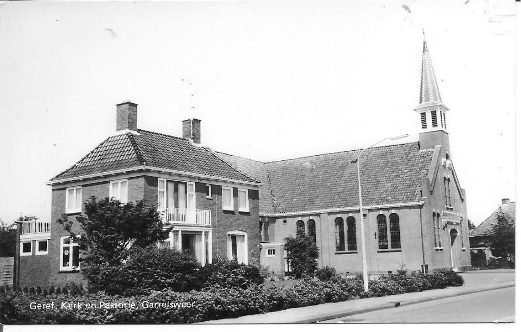 Geref Kerk en Pastorie Garrelsweer.  Loppersum.., Ophalen of Verzenden, 1960 tot 1980, Ongelopen, Groningen