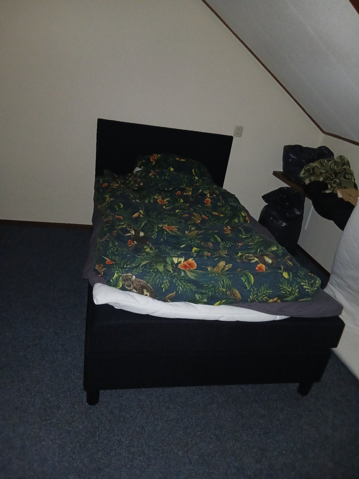 Comfortabele eenpersoons boxspring - Zwart, Ophalen, Gebruikt, 90 cm, Eenpersoons