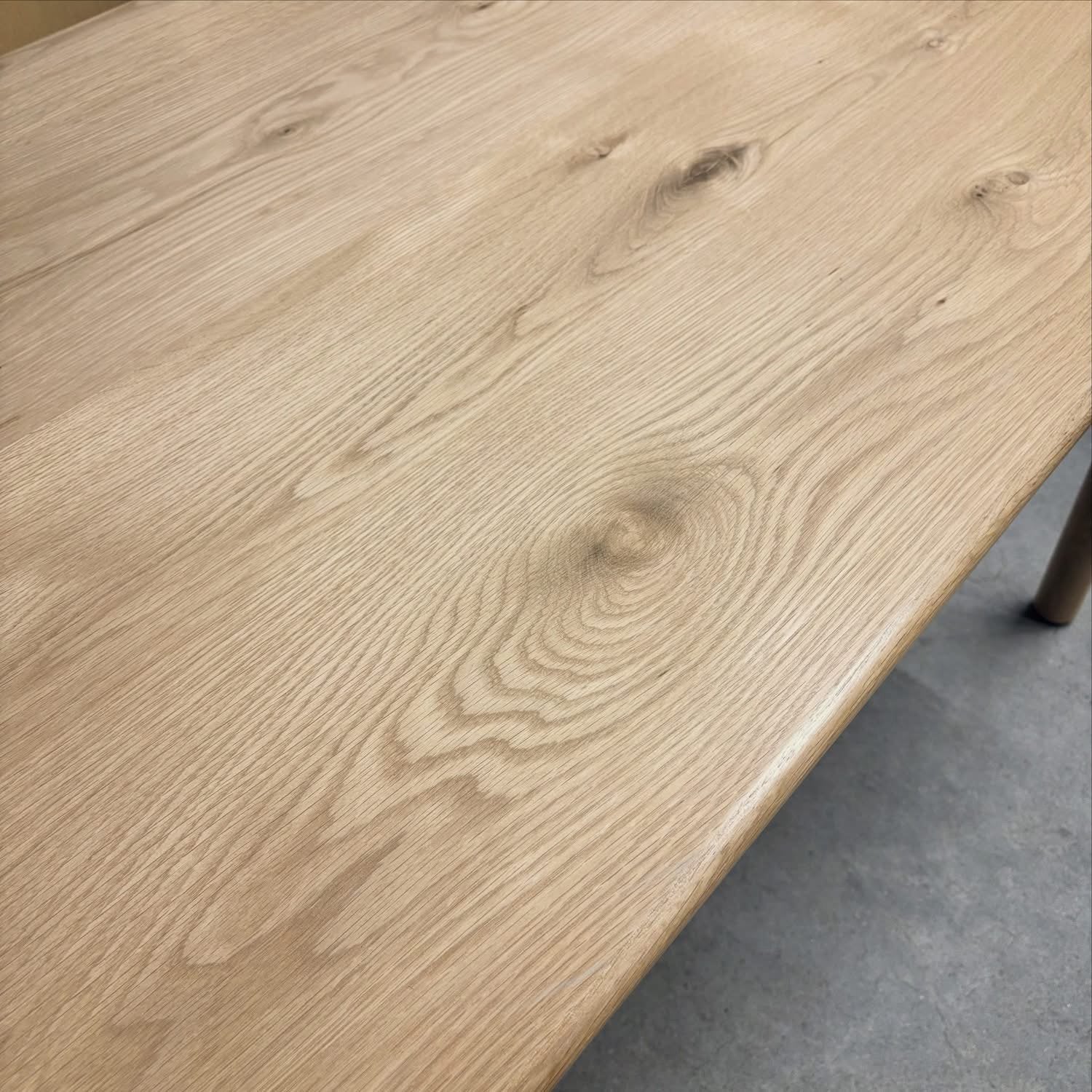 Eettafel Tobago Eiken, 220 x 90cm van Livingfurn, Ophalen