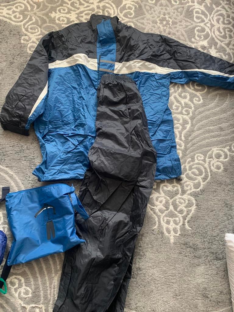 Regenpak maat 176, Caravans en Kamperen, Regenkleding, Ophalen of Verzenden, Zo goed als nieuw