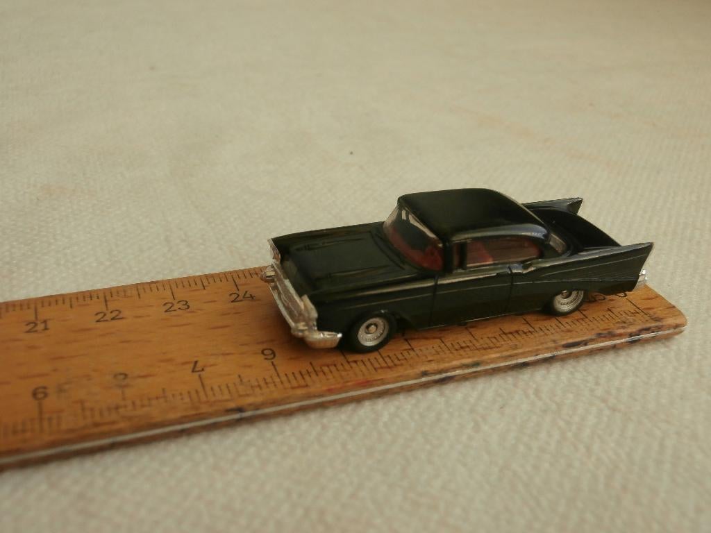 Model auto 1:87 ? metalen bodem uit 1980., Ophalen of Verzenden, Zo goed als nieuw, Auto, Overige merken