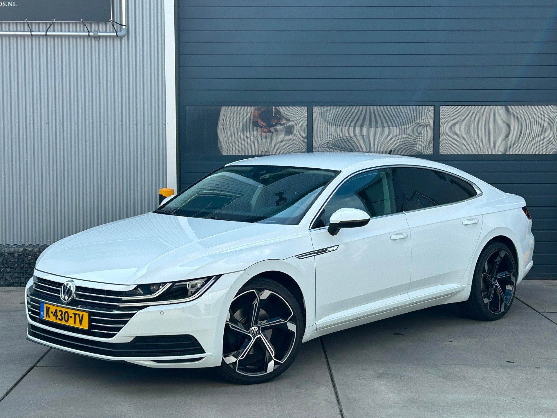 Volkswagen Arteon 1.5 TSI Business R line, Clima, Navi, Crui, Arteon, 4 cilinders, 150 pk, Wit