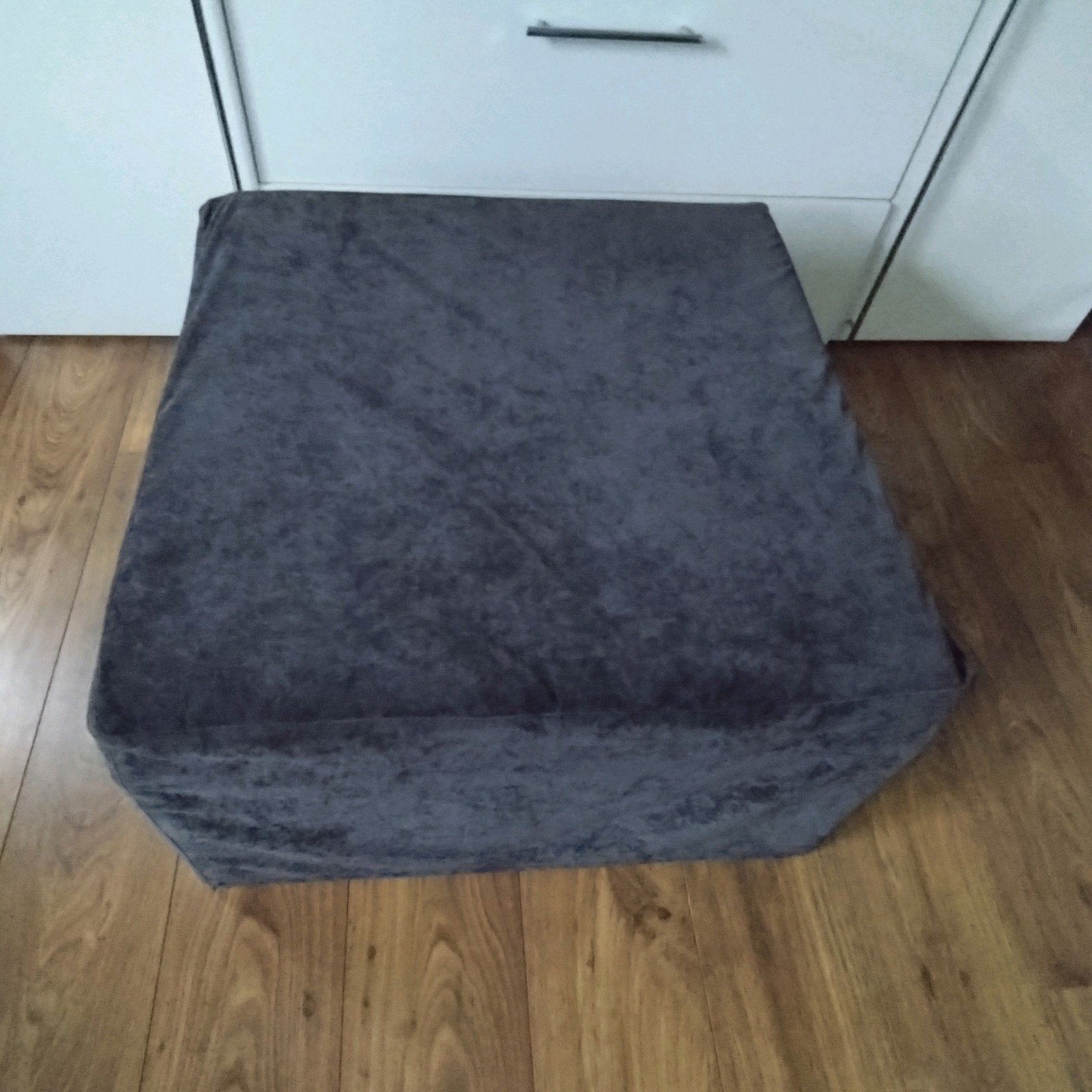 hocker / logeerdbed, Ophalen, Vierkant